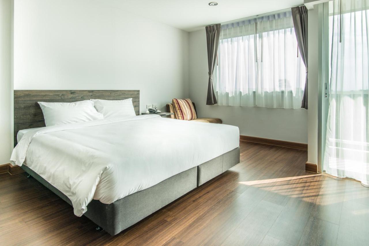 Winner Sriracha Serviced Apartment Сирача Экстерьер фото