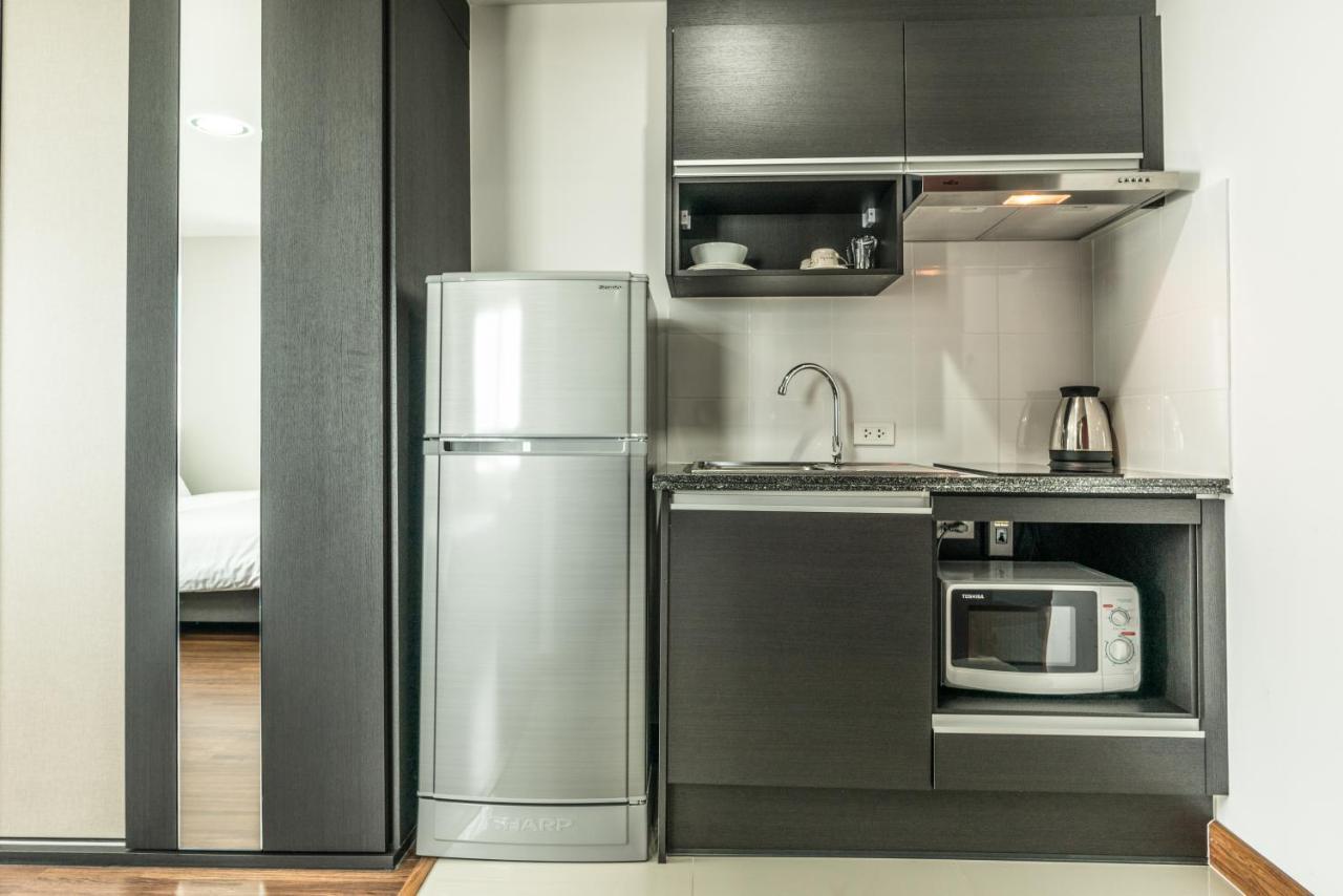Winner Sriracha Serviced Apartment Сирача Экстерьер фото